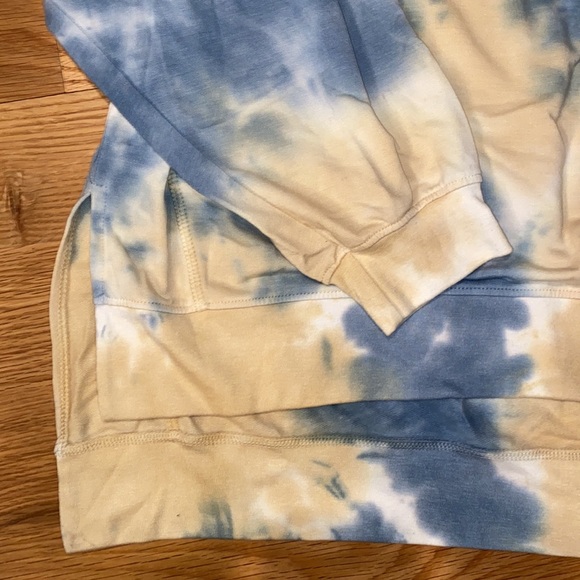 NWT FOUND Step Hem Cozy Sweatshirt In Moon Shadow Tie Dye - Picture 6 of 8